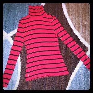 Long sleeve turtleneck shirt